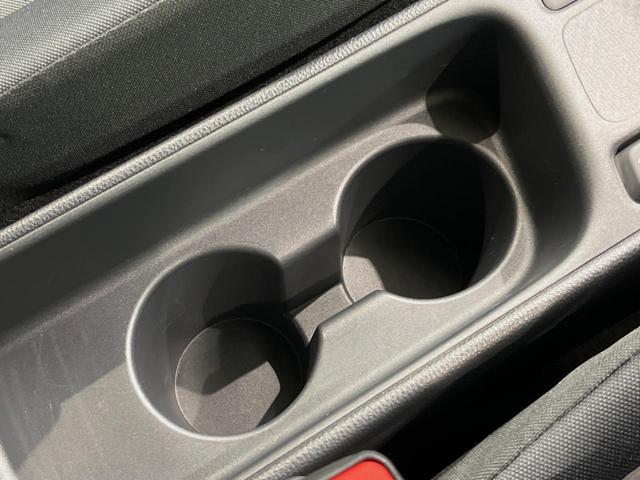 ヤリスクロス Ｘ　ＳＤナビ　バックカメラ　セーフティセンス　レーダークルーズ　禁煙車　コーナーセンサー　スマートキー　ＥＴＣ　オートハイビーム　オートライト　Ｂｌｕｅｔｏｏｔｈ　フルセグ　ドラレコ（45枚目）