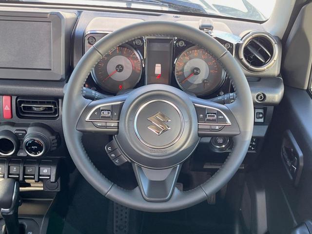 ジムニー ＸＣ　届出済未使用車　レーダークルーズ　コーナーセンサー　スマートキー　ＬＥＤヘッド　純正１６インチアルミ　オートハイビーム　車線逸脱警報　セーフティサポート　４ＷＤ　オートライト　オートエアコン（11枚目）