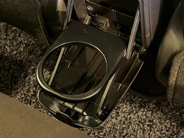 アクア Ｇ　純正ＳＤナビ　バックカメラ　禁煙車　クルーズコントロール　オートエアコン　ビルトインＥＴＣ　Ｂｌｕｅｔｏｏｔｈ　ＣＤ　地デジ（36枚目）