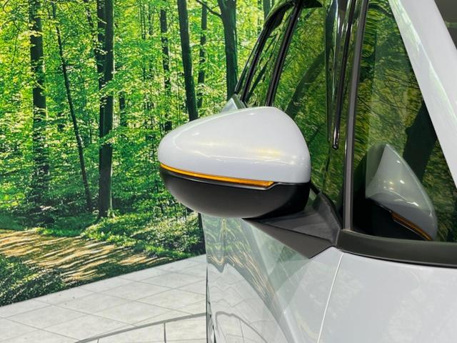 フィット ｅ：ＨＥＶホーム　純正９型ナビ　バックカメラ　衝突被害軽減システム　レーダークルーズ　ハーフレザーシート　ドラレコ　コーナーセンサー　スマートキー　ＬＥＤヘッド　ビルトインＥＴＣ　オートハイビーム　車線逸脱警報（41枚目）