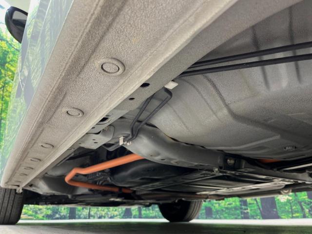 フィット ｅ：ＨＥＶホーム　純正９型ナビ　バックカメラ　衝突被害軽減システム　レーダークルーズ　ハーフレザーシート　ドラレコ　コーナーセンサー　スマートキー　ＬＥＤヘッド　ビルトインＥＴＣ　オートハイビーム　車線逸脱警報（50枚目）