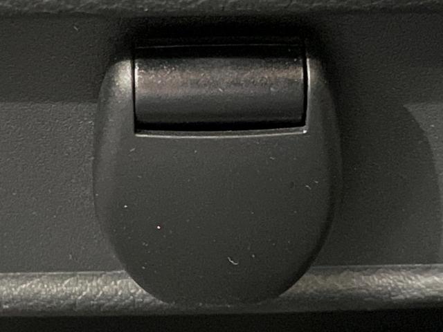 セレナ ｅ－パワー　Ｇ　純正１０型ナビ　アラウンドビューモニター　両側電動スライドドア　インテリジェントルームミラー　衝突被害軽減装置　合皮シート　ＬＥＤヘッドライト＆フォグランプ　プッシュスタート＆スマートキー　禁煙車（39枚目）