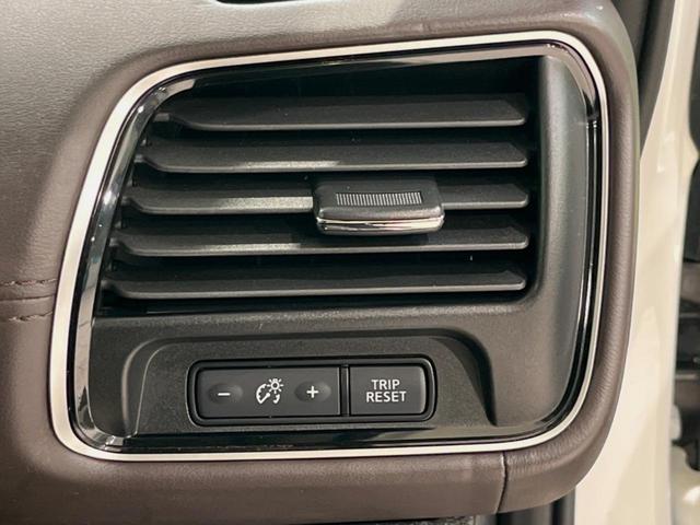 セレナ ｅ－パワー　Ｇ　純正１０型ナビ　アラウンドビューモニター　両側電動スライドドア　インテリジェントルームミラー　衝突被害軽減装置　合皮シート　ＬＥＤヘッドライト＆フォグランプ　プッシュスタート＆スマートキー　禁煙車（42枚目）