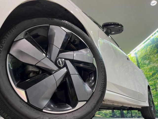 オーラ Ｇ　レザーエディション　純正９型メモリーナビ　全周囲カメラ　エマージェンシーブレーキ　プロパイロット　禁煙車　コーナーセンサー　スマートキー　ＬＥＤヘッド　ＥＴＣ２．０　ドラレコ　オートハイビーム　オートエアコン（13枚目）