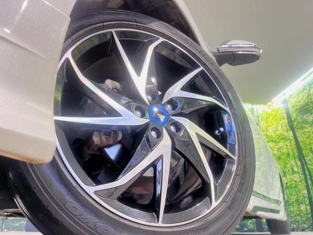 プリウス Sツーリングセレクション モデリスタエアロ 純正9型SDナビ バックカメラ 衝突被害軽減システム レーダークルーズ 禁煙車 コーナーセンサー シートヒーター スマートキー LEDヘッド ETC2.0 純正17インチアルミ(12枚目)