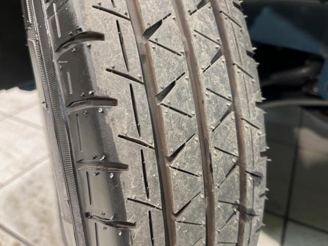 エブリイ PAリミテッド 届出済未使用車 衝突被害軽減システム 車線逸脱警報 オートハイビーム オートライト アイドリングストップ リモコンキー 盗難防止装置(51枚目)