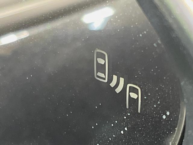 ヤリスクロス ハイブリッドZ モデリスタエアロ 純正ナビ機能付ディスプレイオーディオ 全周囲カメラ 衝突被害軽減システム レーダークルーズ 禁煙車 ハーフレザーシート パワーシート コーナーセンサー LEDヘッド ETC ドラレコ(7枚目)