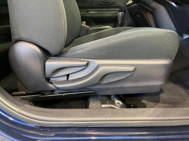 アクア Sスタイルブラック 純正ナビ バックカメラ 衝突被害軽減システム 禁煙車 コーナーセンサー スマートキー オートハイビーム オートライト オートエアコン Bluetooth CD再生 地デジ(33枚目)