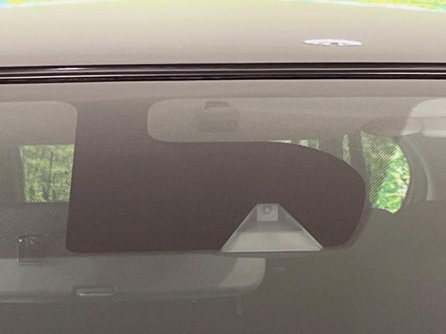 ノート ｅ－パワー　Ｘ　純正ナビ　バックカメラ　衝突被害軽減システム　禁煙車　スマートキー　ＬＥＤヘッド　ＥＴＣ　純正１５インチアルミ　オートライト　オートエアコン　Ｂｌｕｅｔｏｏｔｈ　ＣＤ／ＤＶＤ再生　フルセグ（5枚目）