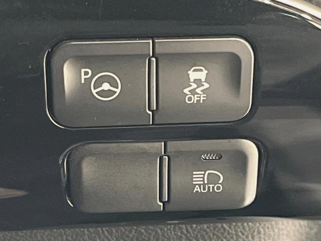 プリウス Sセーフティプラス 純正9型SDナビ バックカメラ セーフティセンス レーダークルーズ 禁煙車 コーナーセンサー スマートキー LEDヘッド ビルトインETC 純正15インチアルミ オートハイビーム パークアシスト(27枚目)