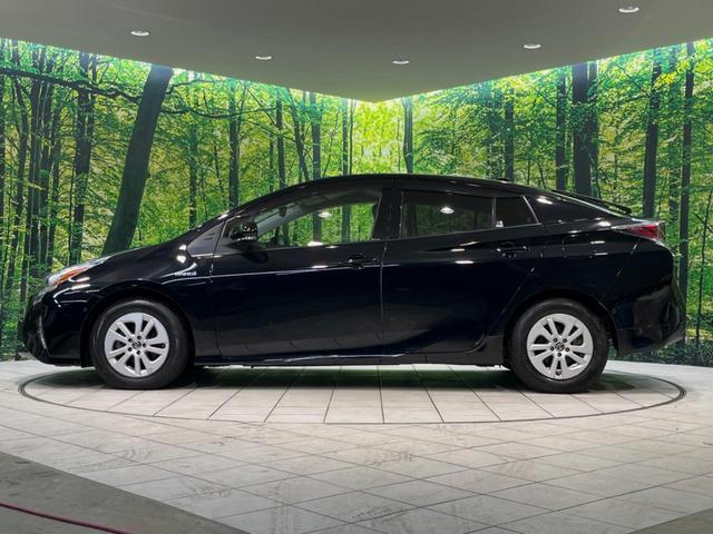 プリウス Sセーフティプラス 純正9型SDナビ バックカメラ セーフティセンス レーダークルーズ 禁煙車 コーナーセンサー スマートキー LEDヘッド ビルトインETC 純正15インチアルミ オートハイビーム パークアシスト(44枚目)