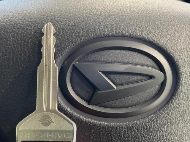 ミライース L SAIII 衝突被害軽減システム 禁煙車 コーナーセンサー オートハイビーム オートライト CDオーディオ アイドリングストップ 車線逸脱警報 ドアバイザー(23枚目)