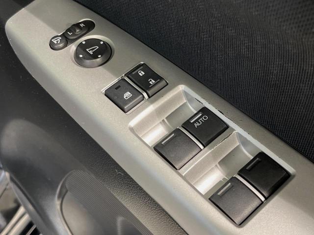 N-BOXカスタム G・ターボLパッケージ 純正ナビ バックカメラ 両側電動ドア 衝突被害軽減システム ハーフレザーシート スマートキー HIDヘッド ETC クルコン 純正15インチアルミ オートライト オートエアコン アイドリングストップ(31枚目)