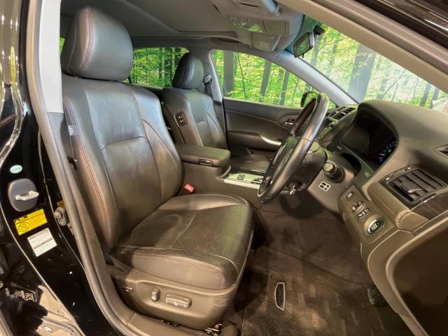 クラウン ２．５アスリート　アニバーサリーエディション　モデリスタエアロ　サンルーフ　メーカーナビ　バックカメラ　禁煙車　レザーシート　前席シートヒーター　スマートキー　ＨＩＤヘッド　ビルトインＥＴＣ　クルコン　純正１８インチアルミ　オートライト（8枚目）