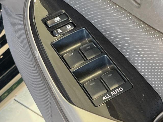 クラウン ２．５アスリート　アニバーサリーエディション　モデリスタエアロ　サンルーフ　メーカーナビ　バックカメラ　禁煙車　レザーシート　前席シートヒーター　スマートキー　ＨＩＤヘッド　ビルトインＥＴＣ　クルコン　純正１８インチアルミ　オートライト（43枚目）