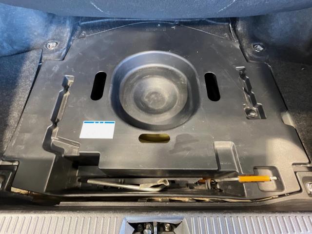 クラウン ２．５アスリート　アニバーサリーエディション　モデリスタエアロ　サンルーフ　メーカーナビ　バックカメラ　禁煙車　レザーシート　前席シートヒーター　スマートキー　ＨＩＤヘッド　ビルトインＥＴＣ　クルコン　純正１８インチアルミ　オートライト（50枚目）