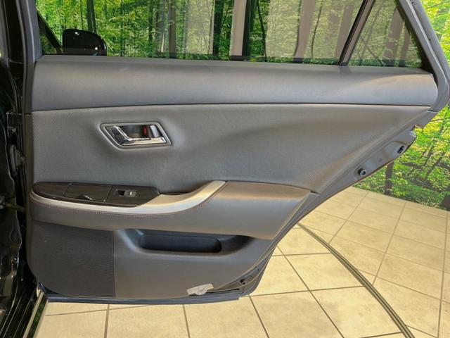 クラウン ２．５アスリート　アニバーサリーエディション　モデリスタエアロ　サンルーフ　メーカーナビ　バックカメラ　禁煙車　レザーシート　前席シートヒーター　スマートキー　ＨＩＤヘッド　ビルトインＥＴＣ　クルコン　純正１８インチアルミ　オートライト（60枚目）