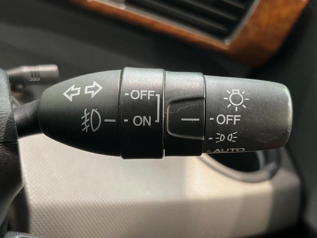 フリードハイブリッド ジャストセレクション　純正９型ナビ　後席モニター　バックカメラ　両側電動ドア　禁煙車　クルコン　ハーフレザーシート　スマートキー　ＨＩＤヘッド　ビルトインＥＴＣ　オートライト　オートエアコン　ＣＤ／ＤＶＤ再生　地デジ（30枚目）