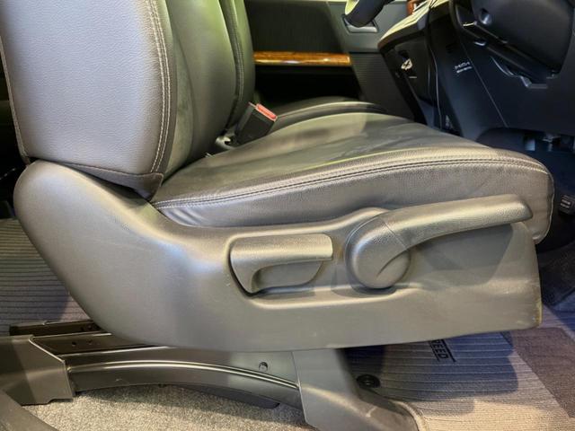 フリードハイブリッド ジャストセレクション　純正９型ナビ　後席モニター　バックカメラ　両側電動ドア　禁煙車　クルコン　ハーフレザーシート　スマートキー　ＨＩＤヘッド　ビルトインＥＴＣ　オートライト　オートエアコン　ＣＤ／ＤＶＤ再生　地デジ（36枚目）