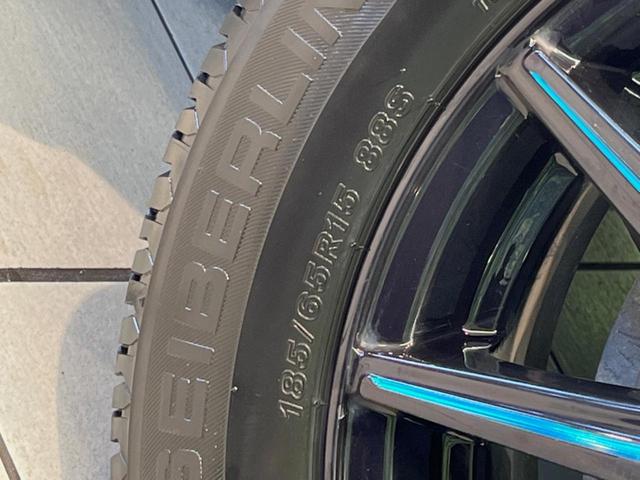 フリードハイブリッド ジャストセレクション　純正９型ナビ　後席モニター　バックカメラ　両側電動ドア　禁煙車　クルコン　ハーフレザーシート　スマートキー　ＨＩＤヘッド　ビルトインＥＴＣ　オートライト　オートエアコン　ＣＤ／ＤＶＤ再生　地デジ（52枚目）