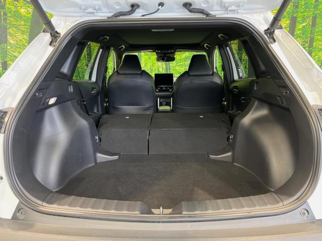 カローラクロス ハイブリッド　Ｚ　パノラマルーフ　１０．５型ナビ付ディスプレイオーディオ　全周囲カメラ　衝突被害軽減システム　レーダークルーズ　禁煙車　電動リアゲート　ハーフレザーシート　パワーシート　スマートキー　ＥＴＣ２．０（10枚目）