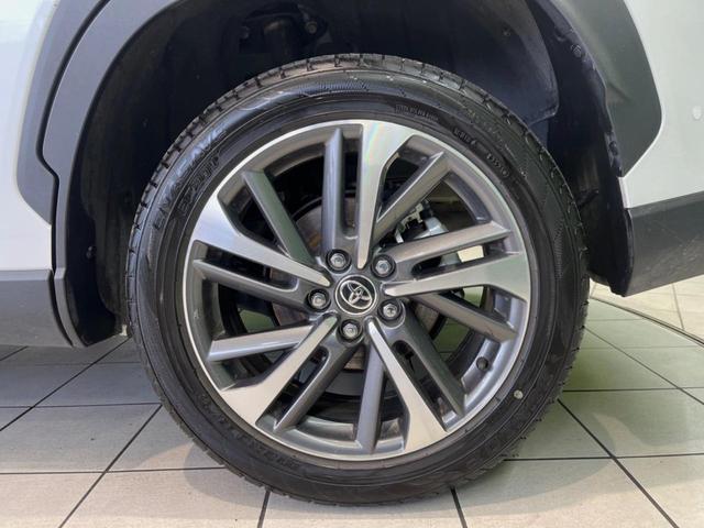 カローラクロス ハイブリッド　Ｚ　パノラマルーフ　１０．５型ナビ付ディスプレイオーディオ　全周囲カメラ　衝突被害軽減システム　レーダークルーズ　禁煙車　電動リアゲート　ハーフレザーシート　パワーシート　スマートキー　ＥＴＣ２．０（59枚目）