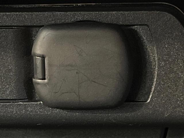 プリウス Z パノラマルーフ ナビ付12.3型ディスプレイオーディオ 全周囲カメラ 100V電源 衝突被害軽減システム レーダークルーズ 禁煙 電動リアゲート 前席シートエアコン パワーシート ETC2.0(41枚目)