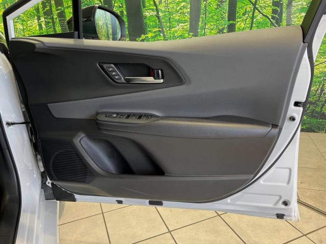 プリウス Z パノラマルーフ ナビ付12.3型ディスプレイオーディオ 全周囲カメラ 100V電源 衝突被害軽減システム レーダークルーズ 禁煙 電動リアゲート 前席シートエアコン パワーシート ETC2.0(61枚目)