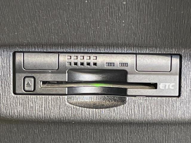 プリウス S 純正8型ナビ バックカメラ 禁煙車 スマートキー HIDヘッド ビルトインETC 純正15インチアルミ オートライト オートエアコン Bluetooth CD/DVD再生 フルセグ ドラレコ(31枚目)