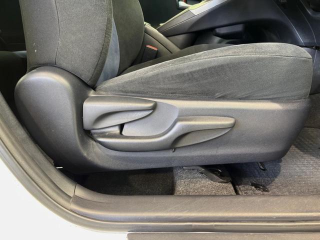 プリウス S 純正8型ナビ バックカメラ 禁煙車 スマートキー HIDヘッド ビルトインETC 純正15インチアルミ オートライト オートエアコン Bluetooth CD/DVD再生 フルセグ ドラレコ(35枚目)