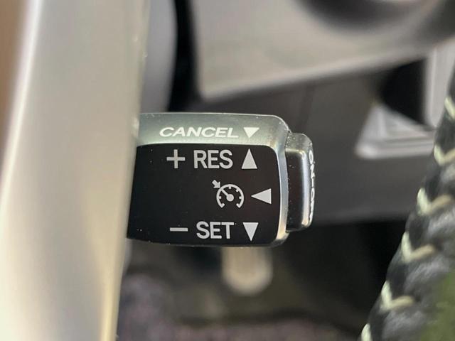 アクア Ｇ　純正ナビ　バックカメラ　禁煙車　スマートキー　ビルトインＥＴＣ　クルコン　オートライト　オートエアコン　Ｂｌｕｅｔｏｏｔｈ　ＣＤ／ＤＶＤ再生　フルセグ　電動格納ミラー　ドアバイザー（5枚目）