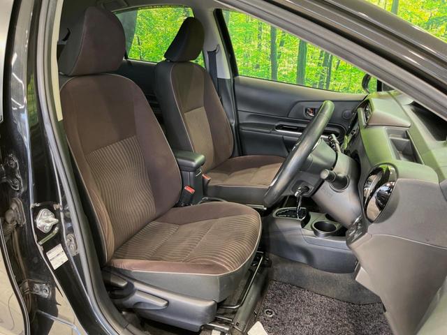 アクア Ｇ　純正ナビ　バックカメラ　禁煙車　スマートキー　ビルトインＥＴＣ　クルコン　オートライト　オートエアコン　Ｂｌｕｅｔｏｏｔｈ　ＣＤ／ＤＶＤ再生　フルセグ　電動格納ミラー　ドアバイザー（8枚目）