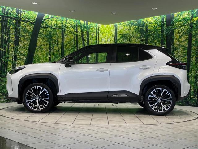 ヤリスクロス ハイブリッドＺ　純正８型ナビ　全周囲カメラ　衝突被害軽減システム　レーダークルーズ　禁煙車　ハーフレザーシート　パワーシート　コーナーセンサー　スマートキー　ＬＥＤヘッド　ビルトインＥＴＣ　純正１８インチアルミ（44枚目）