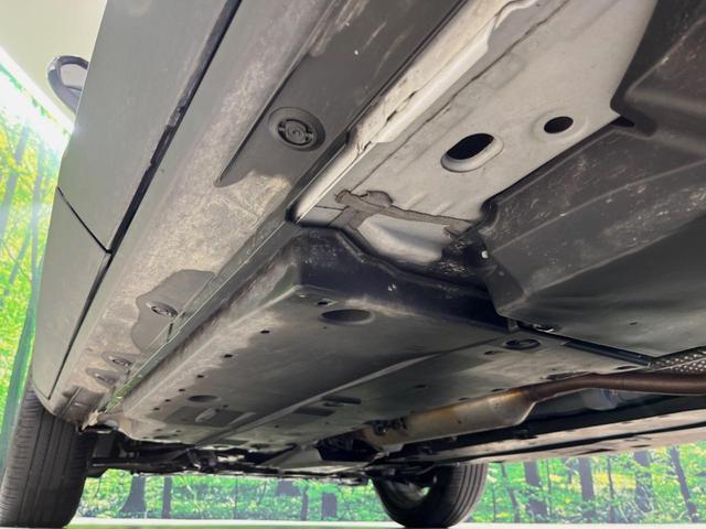 ヤリスクロス ハイブリッドＺ　純正８型ナビ　全周囲カメラ　衝突被害軽減システム　レーダークルーズ　禁煙車　ハーフレザーシート　パワーシート　コーナーセンサー　スマートキー　ＬＥＤヘッド　ビルトインＥＴＣ　純正１８インチアルミ（53枚目）