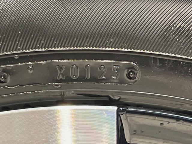 ヤリスクロス ハイブリッドＺ　純正８型ナビ　全周囲カメラ　衝突被害軽減システム　レーダークルーズ　禁煙車　ハーフレザーシート　パワーシート　コーナーセンサー　スマートキー　ＬＥＤヘッド　ビルトインＥＴＣ　純正１８インチアルミ（55枚目）