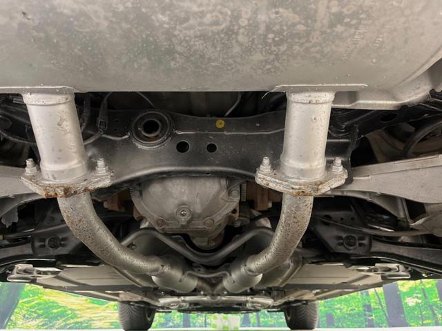 スカイラインクロスオーバー ３７０ＧＴ　ＦＯＵＲ　タイプＰ　サンルーフ　ＢＯＳＥ　メーカーナビ　全周囲カメラ　衝突被害軽減システム　禁煙車　スマートキー　ＨＩＤヘッド　ルーフレール　ビルトインＥＴＣ　クルコン　純正１８インチアルミ　オートライト　車線逸脱警報（19枚目）