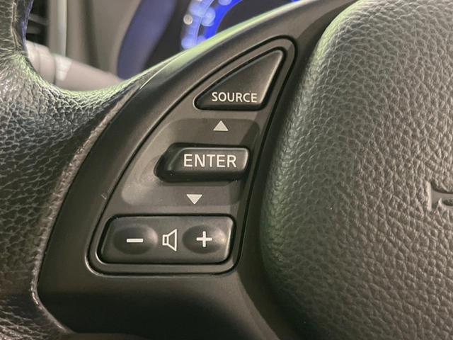 スカイラインクロスオーバー ３７０ＧＴ　ＦＯＵＲ　タイプＰ　サンルーフ　ＢＯＳＥ　メーカーナビ　全周囲カメラ　衝突被害軽減システム　禁煙車　スマートキー　ＨＩＤヘッド　ルーフレール　ビルトインＥＴＣ　クルコン　純正１８インチアルミ　オートライト　車線逸脱警報（30枚目）