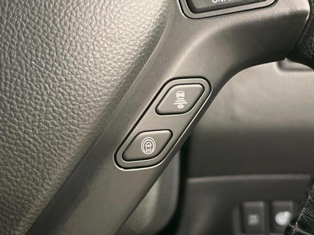 スカイラインクロスオーバー ３７０ＧＴ　ＦＯＵＲ　タイプＰ　サンルーフ　ＢＯＳＥ　メーカーナビ　全周囲カメラ　衝突被害軽減システム　禁煙車　スマートキー　ＨＩＤヘッド　ルーフレール　ビルトインＥＴＣ　クルコン　純正１８インチアルミ　オートライト　車線逸脱警報（32枚目）