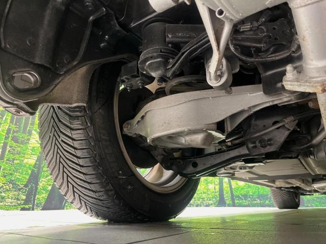 スカイラインクロスオーバー ３７０ＧＴ　ＦＯＵＲ　タイプＰ　サンルーフ　ＢＯＳＥ　メーカーナビ　全周囲カメラ　衝突被害軽減システム　禁煙車　スマートキー　ＨＩＤヘッド　ルーフレール　ビルトインＥＴＣ　クルコン　純正１８インチアルミ　オートライト　車線逸脱警報（60枚目）