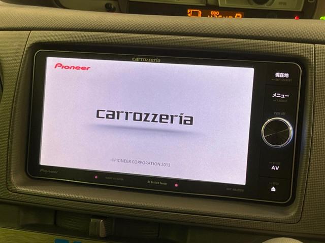 シエンタ ＤＩＣＥ　メモリーナビ　バックカメラ　禁煙車　ＨＩＤヘッド　リモコンキー　革巻きステアリング　ＥＴＣ　Ｂｌｕｅｔｏｏｔｈ　ＣＤ／ＤＶＤ再生　ドラレコ　スライドドアイージークローザー（3枚目）