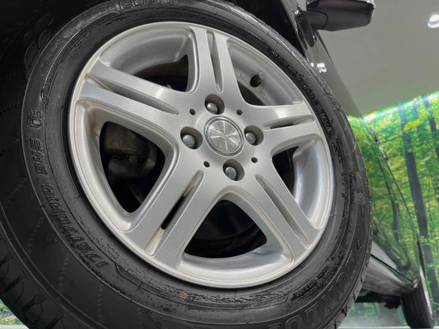 シエンタ ＤＩＣＥ　メモリーナビ　バックカメラ　禁煙車　ＨＩＤヘッド　リモコンキー　革巻きステアリング　ＥＴＣ　Ｂｌｕｅｔｏｏｔｈ　ＣＤ／ＤＶＤ再生　ドラレコ　スライドドアイージークローザー（13枚目）