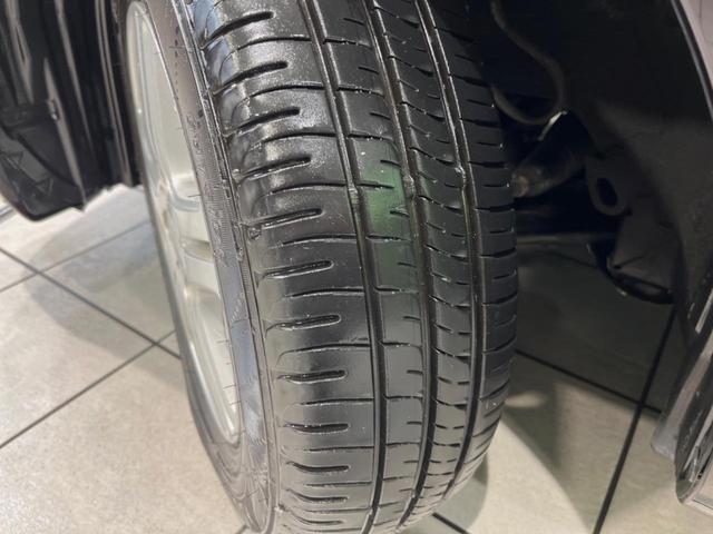 シエンタ ＤＩＣＥ　メモリーナビ　バックカメラ　禁煙車　ＨＩＤヘッド　リモコンキー　革巻きステアリング　ＥＴＣ　Ｂｌｕｅｔｏｏｔｈ　ＣＤ／ＤＶＤ再生　ドラレコ　スライドドアイージークローザー（46枚目）