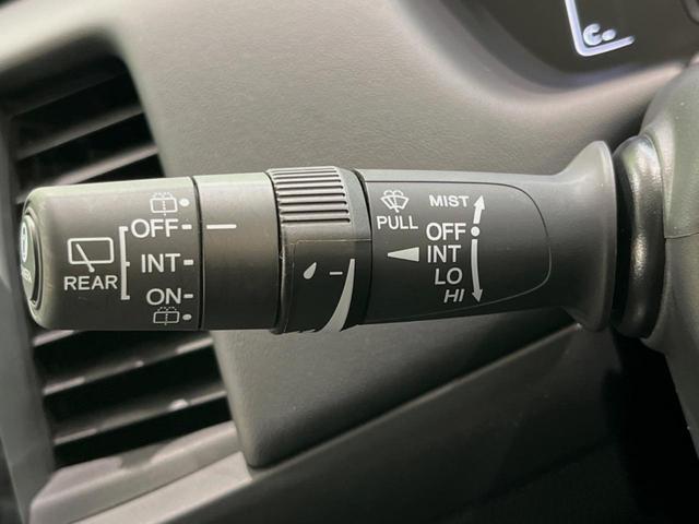 フィット ホーム　メーカー９型ナビ　全周囲カメラ　衝突被害軽減システム　レーダークルーズ　禁煙車　ハーフレザーシート　コーナーセンサー　スマートキー　ＬＥＤヘッド　ＥＴＣ２．０　オートハイビーム　車線逸脱警報（26枚目）