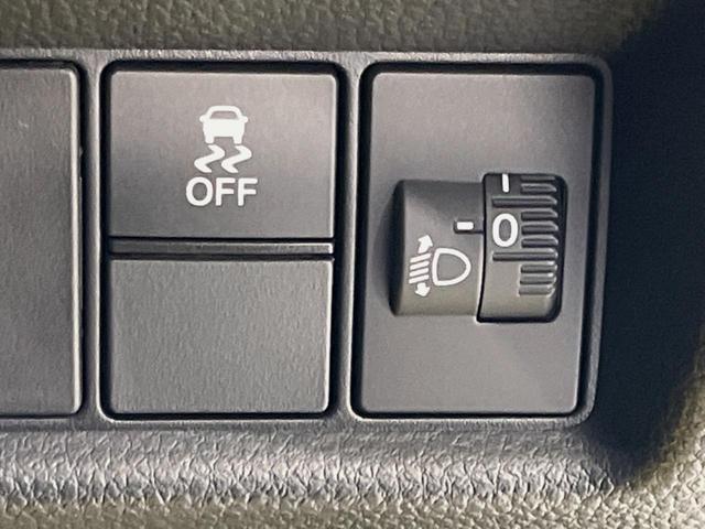 フィット ホーム　メーカー９型ナビ　全周囲カメラ　衝突被害軽減システム　レーダークルーズ　禁煙車　ハーフレザーシート　コーナーセンサー　スマートキー　ＬＥＤヘッド　ＥＴＣ２．０　オートハイビーム　車線逸脱警報（29枚目）