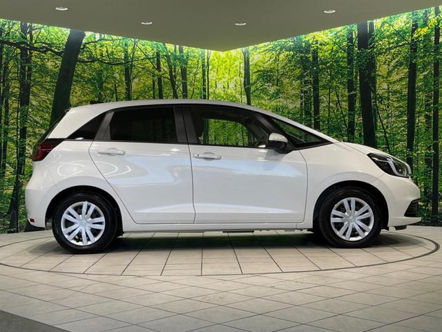 フィット ホーム　メーカー９型ナビ　全周囲カメラ　衝突被害軽減システム　レーダークルーズ　禁煙車　ハーフレザーシート　コーナーセンサー　スマートキー　ＬＥＤヘッド　ＥＴＣ２．０　オートハイビーム　車線逸脱警報（48枚目）