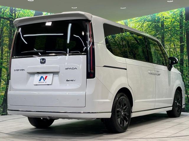 ステップワゴン ｅ：ＨＥＶスパーダ　登録済未使用車　ホンダセンシング　アダプティブクルーズ　両側電動スライドドア　純正１１型ナビ　バックカメラ　フルセグ　Ｂｌｕｅｔｏｏｔｈ　電動リアゲート　禁煙車　ＬＥＤヘッド／フォグ　スマートキー（18枚目）