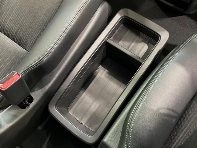 ステップワゴン ｅ：ＨＥＶスパーダ　登録済未使用車　ホンダセンシング　アダプティブクルーズ　両側電動スライドドア　純正１１型ナビ　バックカメラ　フルセグ　Ｂｌｕｅｔｏｏｔｈ　電動リアゲート　禁煙車　ＬＥＤヘッド／フォグ　スマートキー（35枚目）