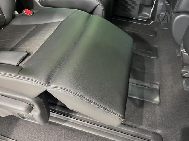 ステップワゴン ｅ：ＨＥＶスパーダ　登録済未使用車　ホンダセンシング　アダプティブクルーズ　両側電動スライドドア　純正１１型ナビ　バックカメラ　フルセグ　Ｂｌｕｅｔｏｏｔｈ　電動リアゲート　禁煙車　ＬＥＤヘッド／フォグ　スマートキー（43枚目）