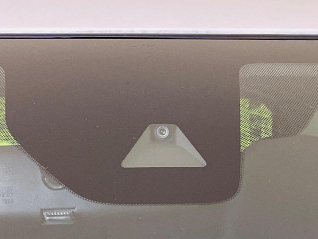 �y�O�H���|�`�����������z���s���ɑO���̎ԗ�����F�����A�Փ˂������Ȏ��͌x��ƃu���[�L�ŏՓˉ���Ɣ�Q�y�����A�V�X�g�B�����S�Ƀh���C�u�����y���݂��������܂��B