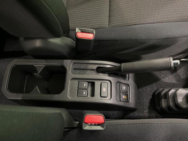 ジムニーノマド ＦＣ　登録済未使用車　衝突被害軽減システム　レーダークルーズ　シートヒーター　スマートキー　ＬＥＤヘッド　純正１５インチアルミ　オートハイビーム　車線逸脱警報　オートライト　オートエアコン（23枚目）